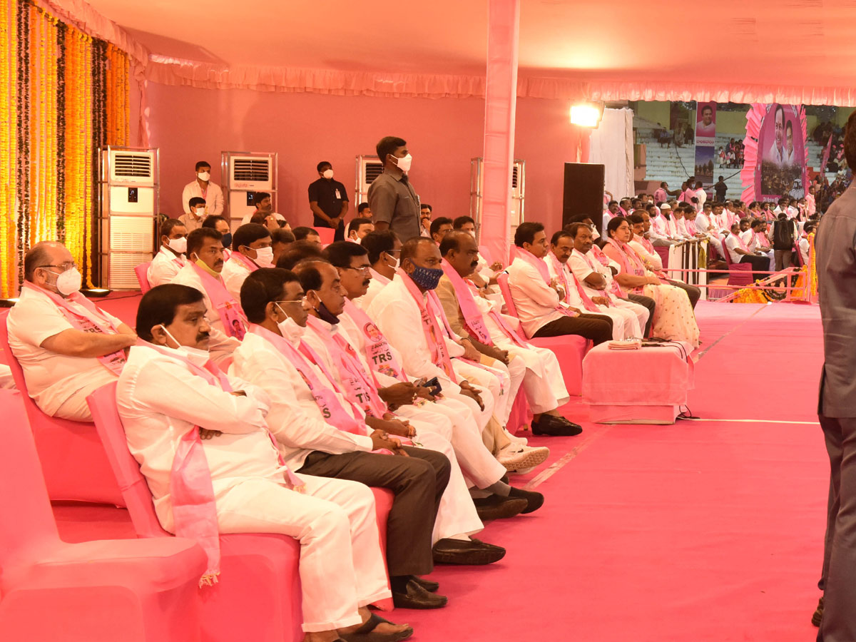 GHMC Elections 2020 KCR Meeting In LB Stadium - Sakshi23