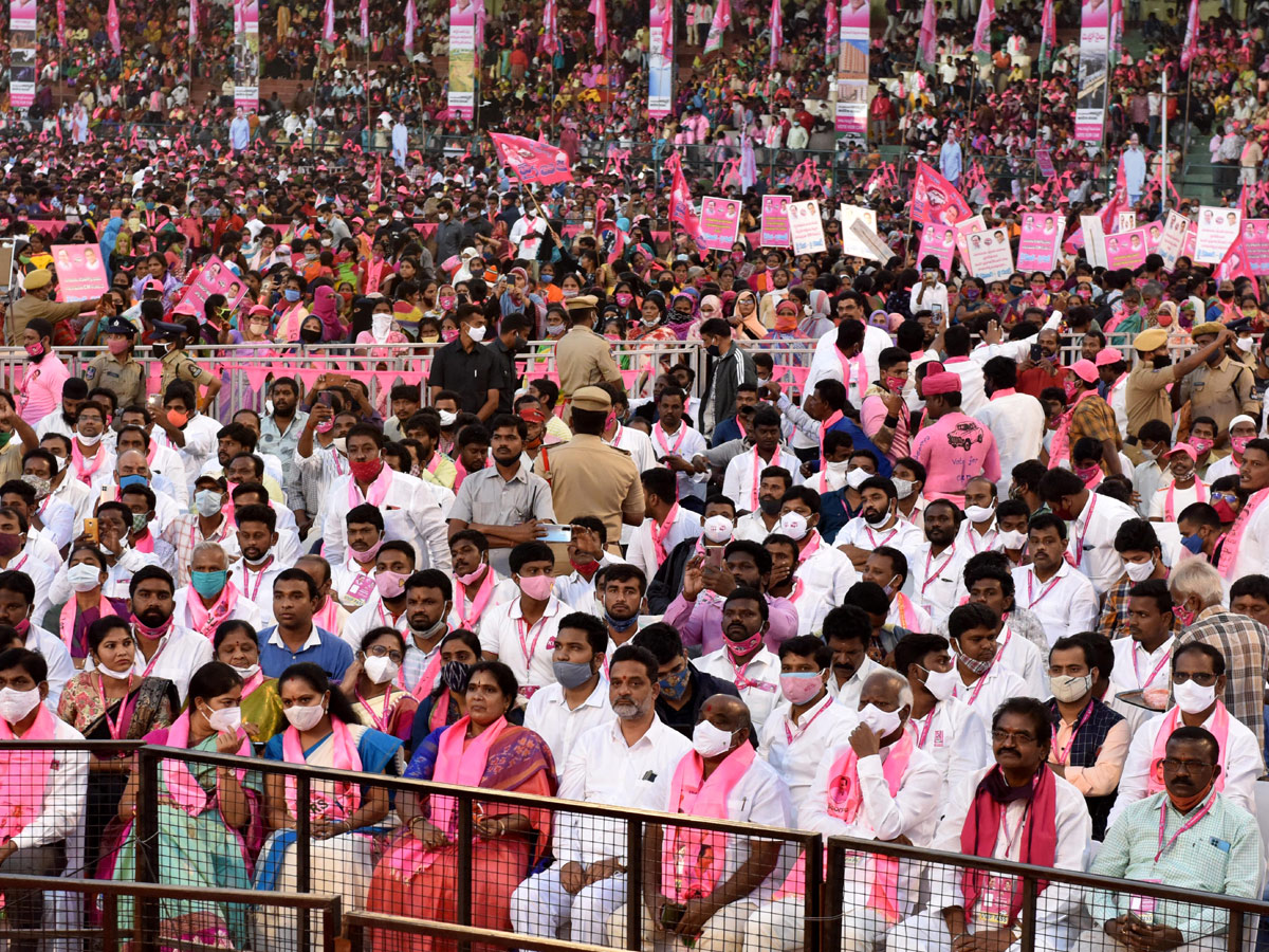 GHMC Elections 2020 KCR Meeting In LB Stadium - Sakshi24