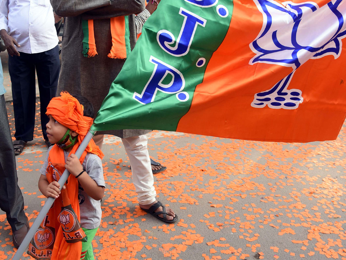 GHMC Elections 2020 UP Cm Yogi Adiyanath Road Show In Hyderabad - Sakshi14