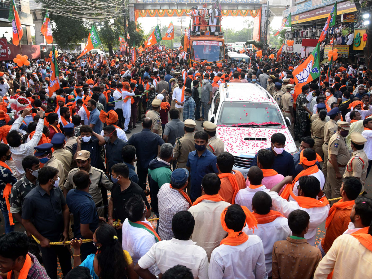 GHMC Elections 2020 UP Cm Yogi Adiyanath Road Show In Hyderabad - Sakshi15