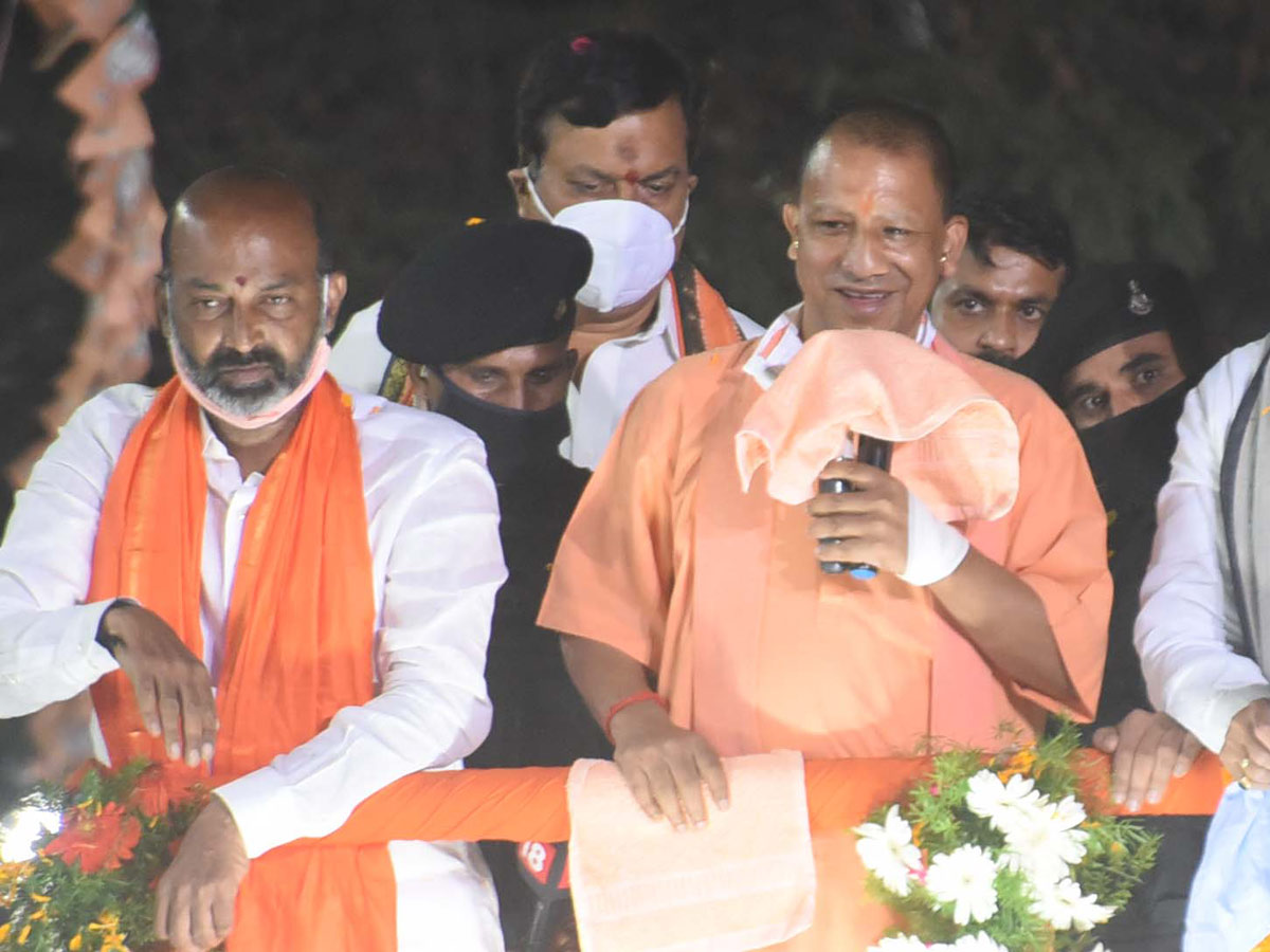 GHMC Elections 2020 UP Cm Yogi Adiyanath Road Show In Hyderabad - Sakshi2