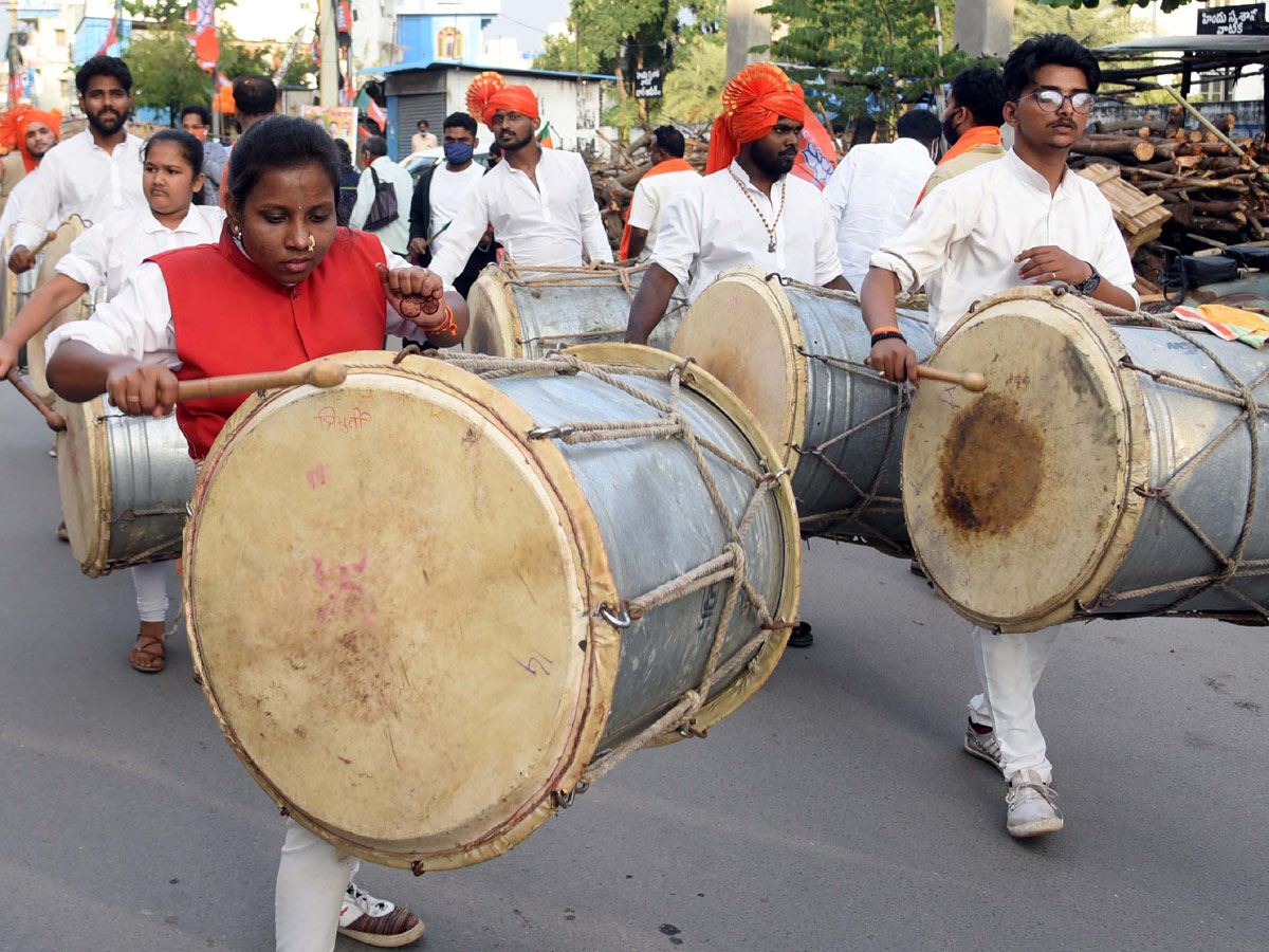 GHMC Elections 2020 UP Cm Yogi Adiyanath Road Show In Hyderabad - Sakshi37