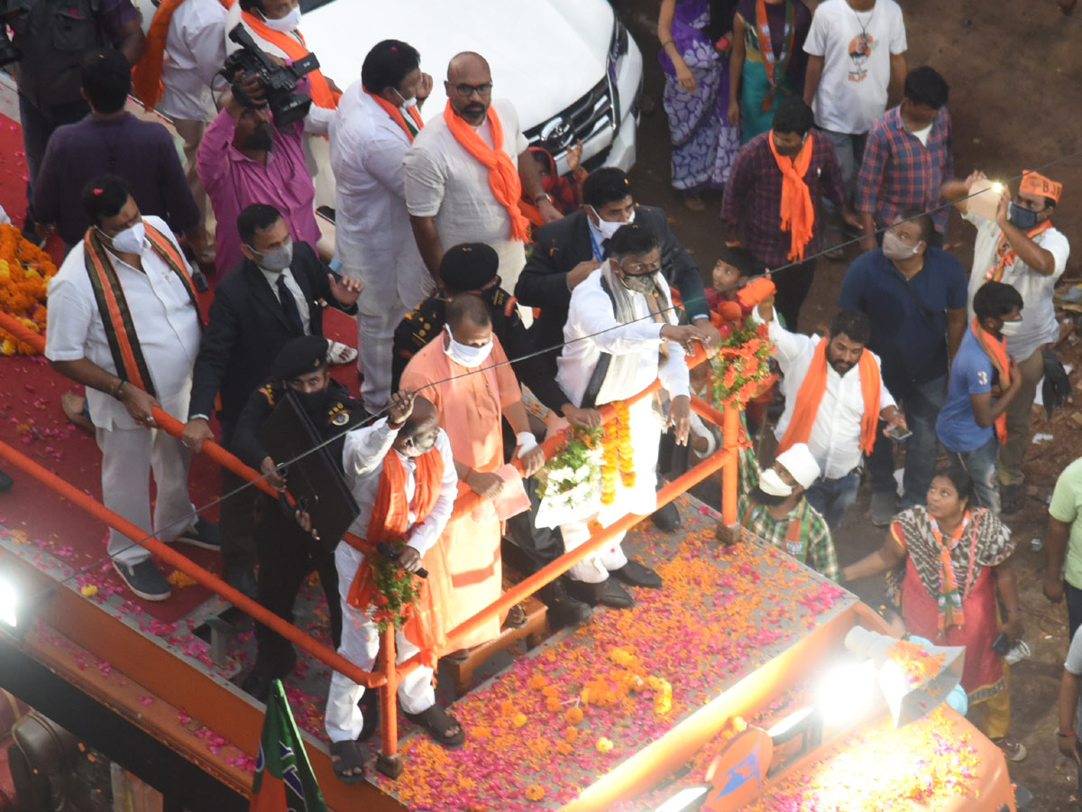 GHMC Elections 2020 UP Cm Yogi Adiyanath Road Show In Hyderabad - Sakshi40