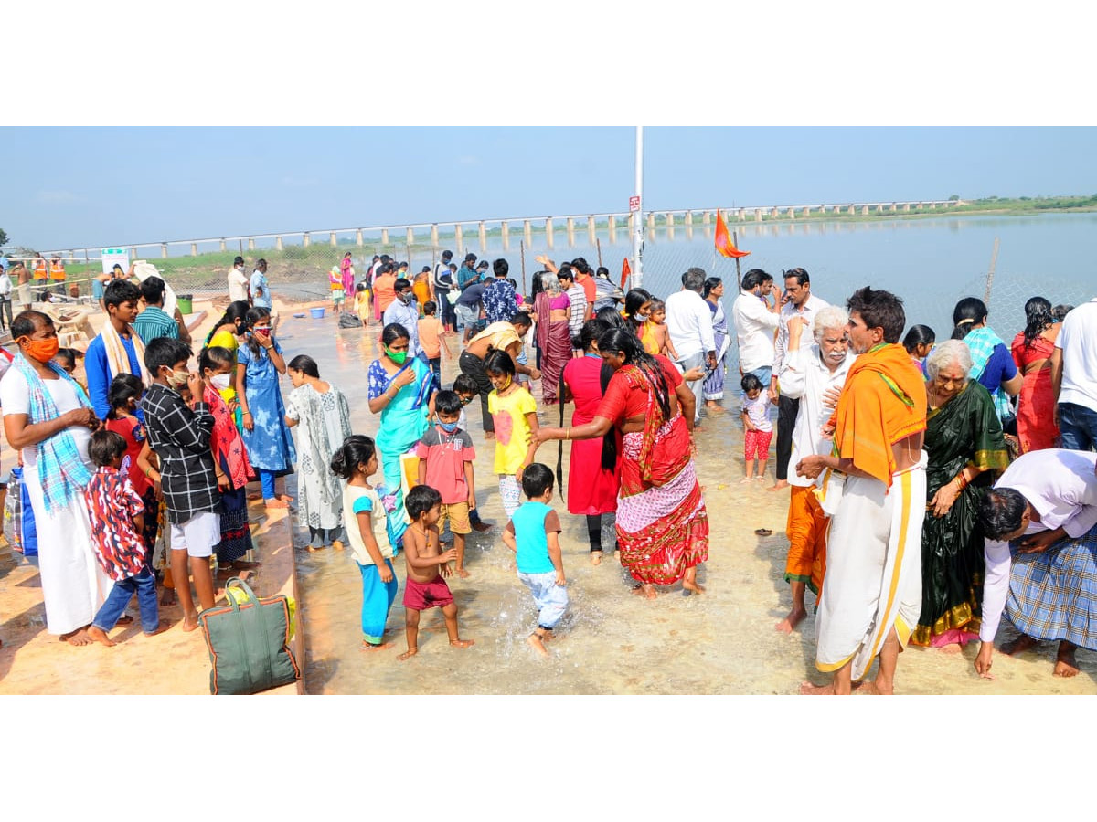 Tungabhadra Pushkaralu 2020 Photo Gallery - Sakshi57