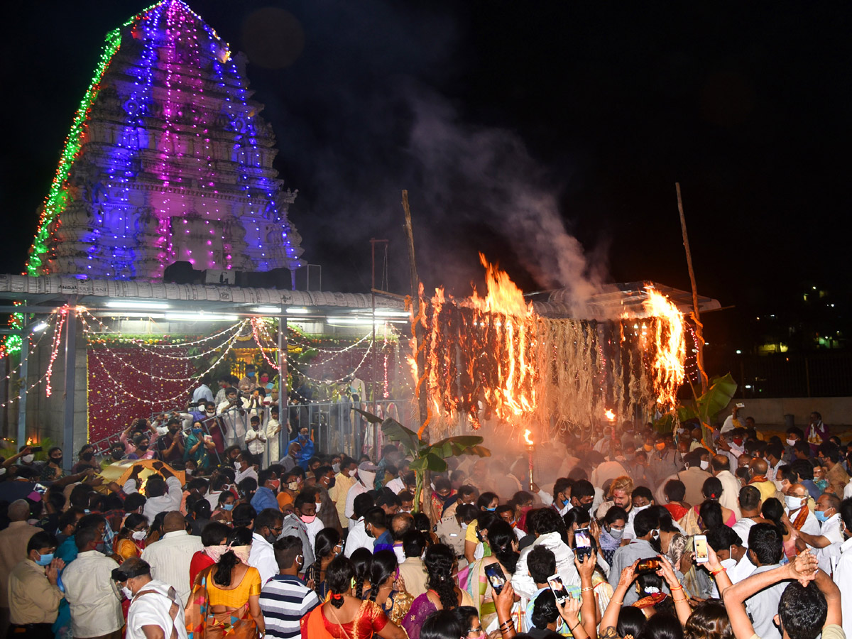 Koti Deepotsavam in Kanakadurga Indrakeeladri Temple - Sakshi15