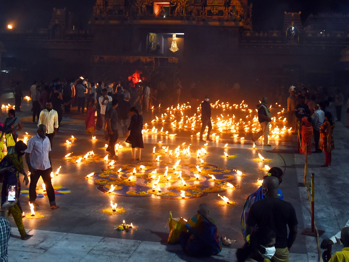 Koti Deepotsavam in Kanakadurga Indrakeeladri Temple - Sakshi2