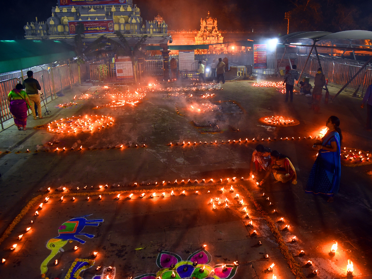 Koti Deepotsavam in Kanakadurga Indrakeeladri Temple - Sakshi19