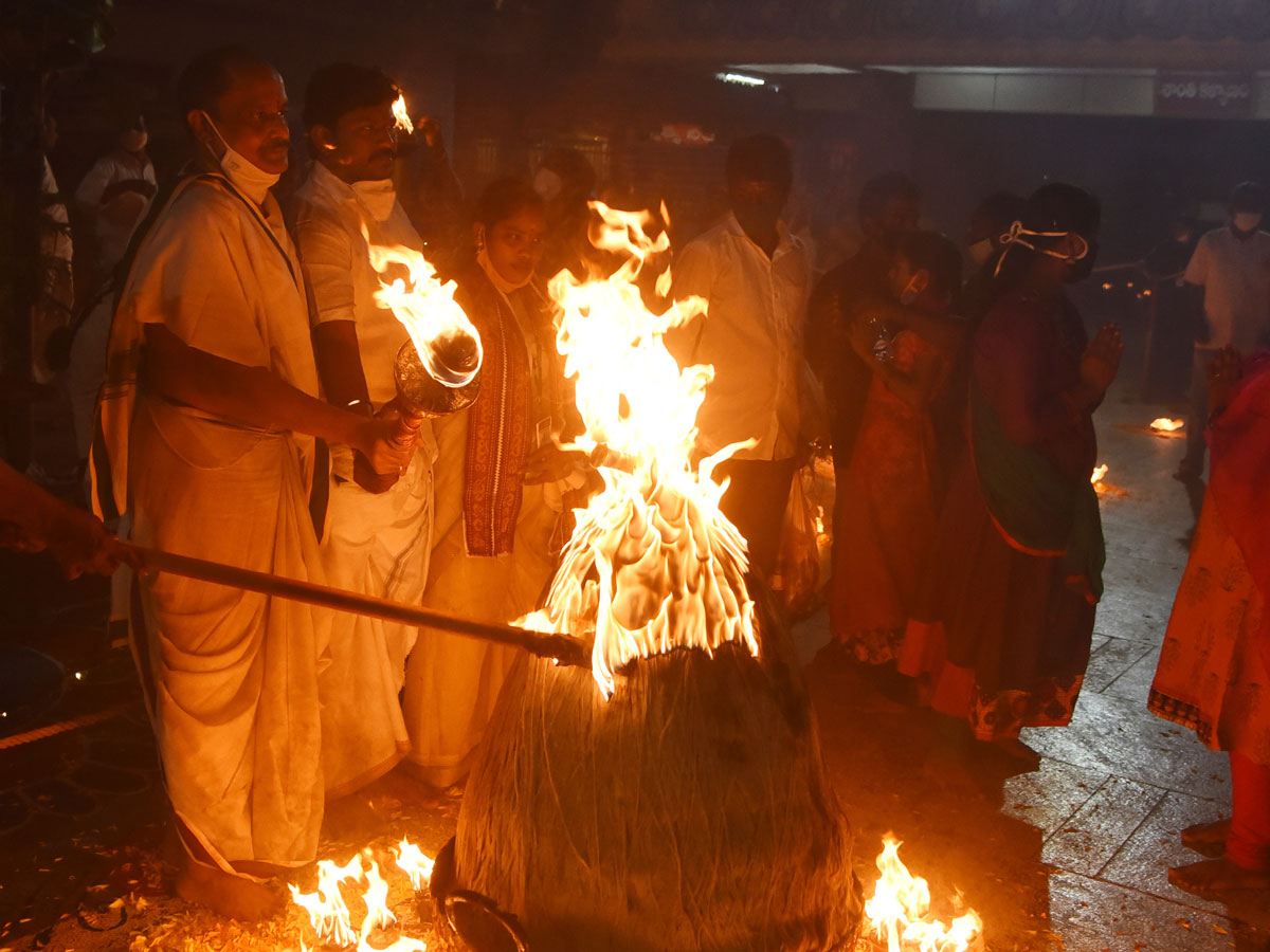 Koti Deepotsavam in Kanakadurga Indrakeeladri Temple - Sakshi9