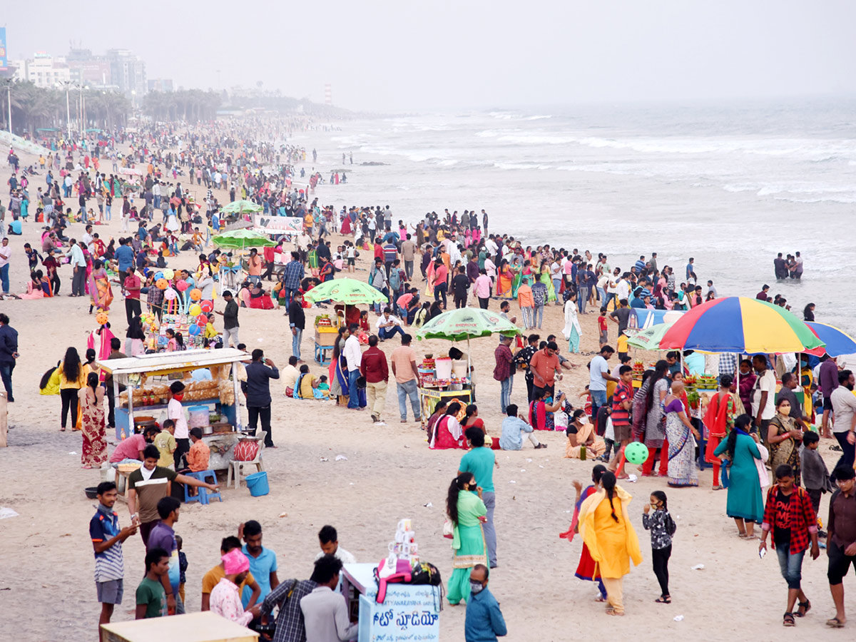 rk beach in visakhapatnam photo gallery - Sakshi9