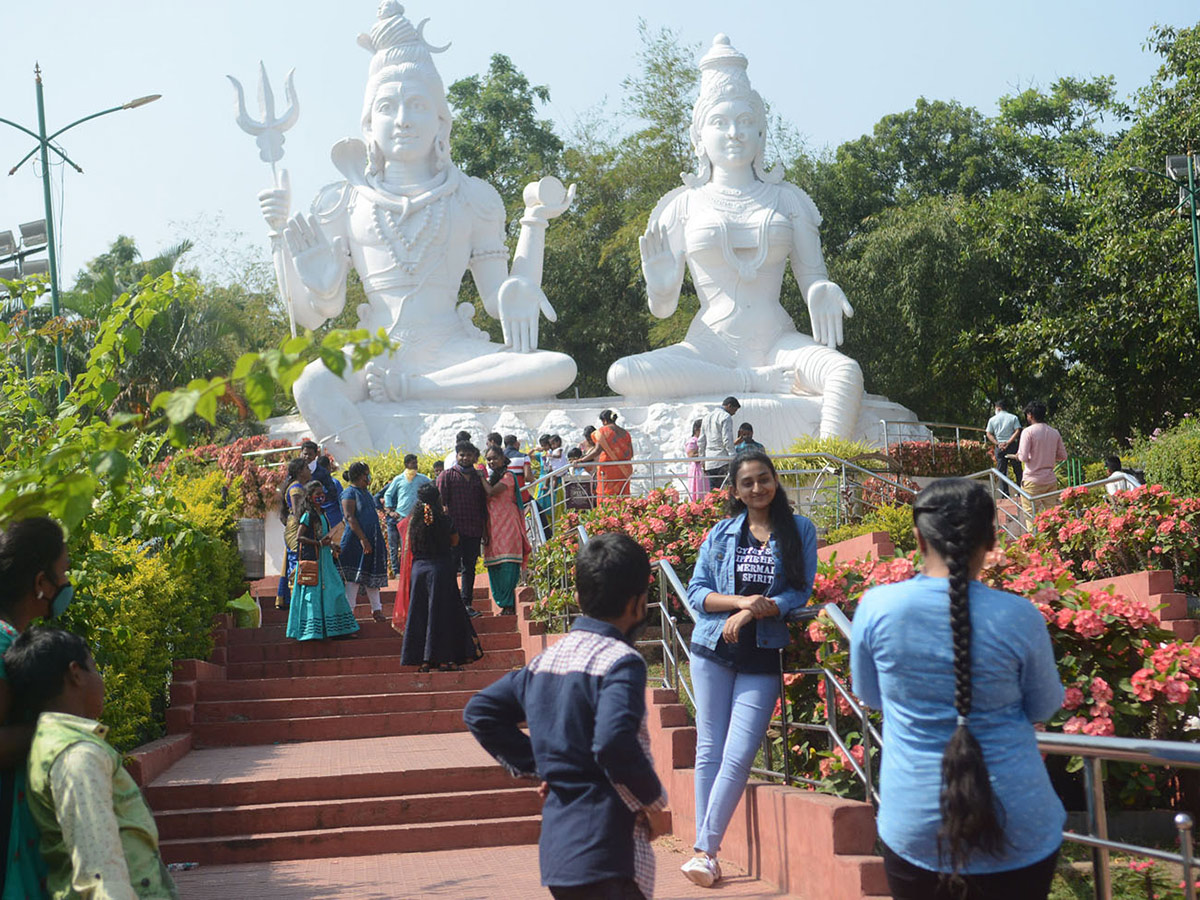 rk beach in visakhapatnam photo gallery - Sakshi7