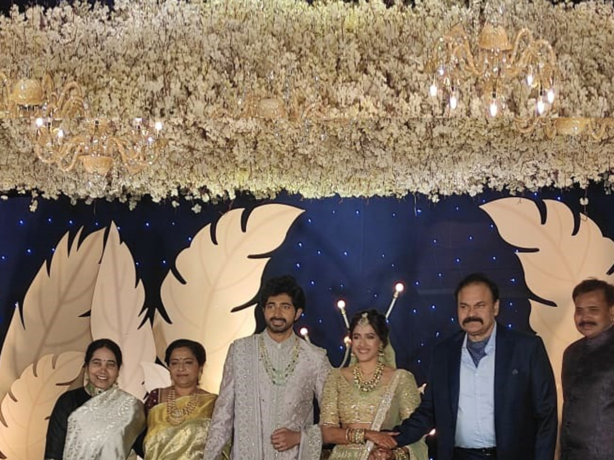 Niharika and Chaitanya Reception Photo Gallery - Sakshi6