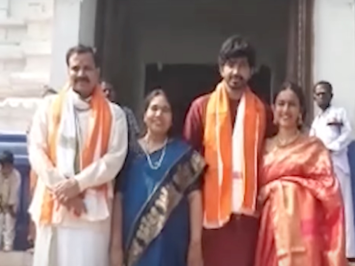Niharika and Chaithanya Visit Annavaram Temple Photo Gallery - Sakshi2