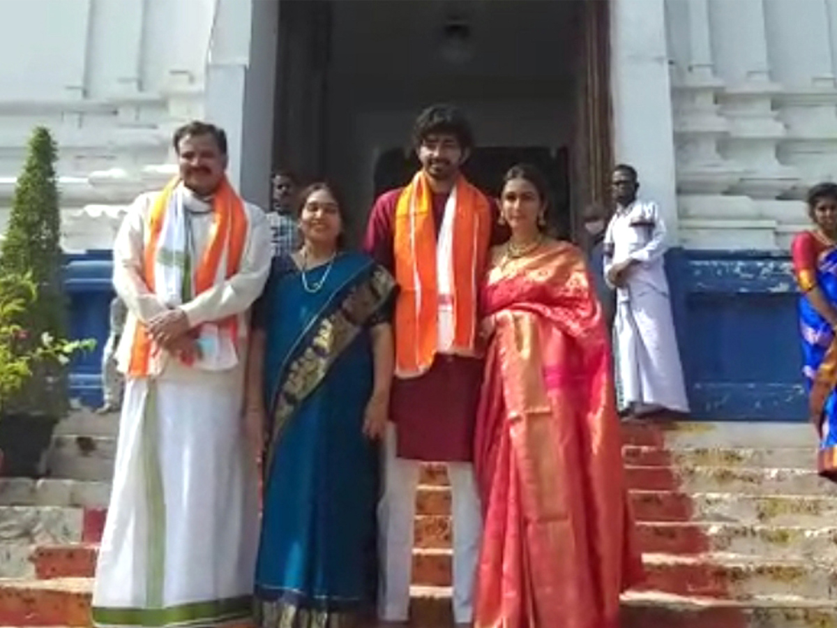Niharika and Chaithanya Visit Annavaram Temple Photo Gallery - Sakshi7