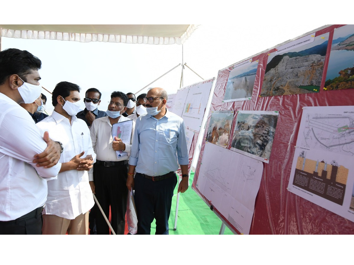 CM YS Jagan Inspects Polavaram Project Works Photo Gallery - Sakshi18