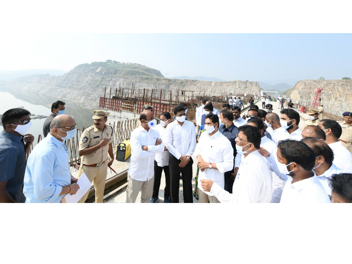 CM YS Jagan Inspects Polavaram Project Works Photo Gallery - Sakshi6