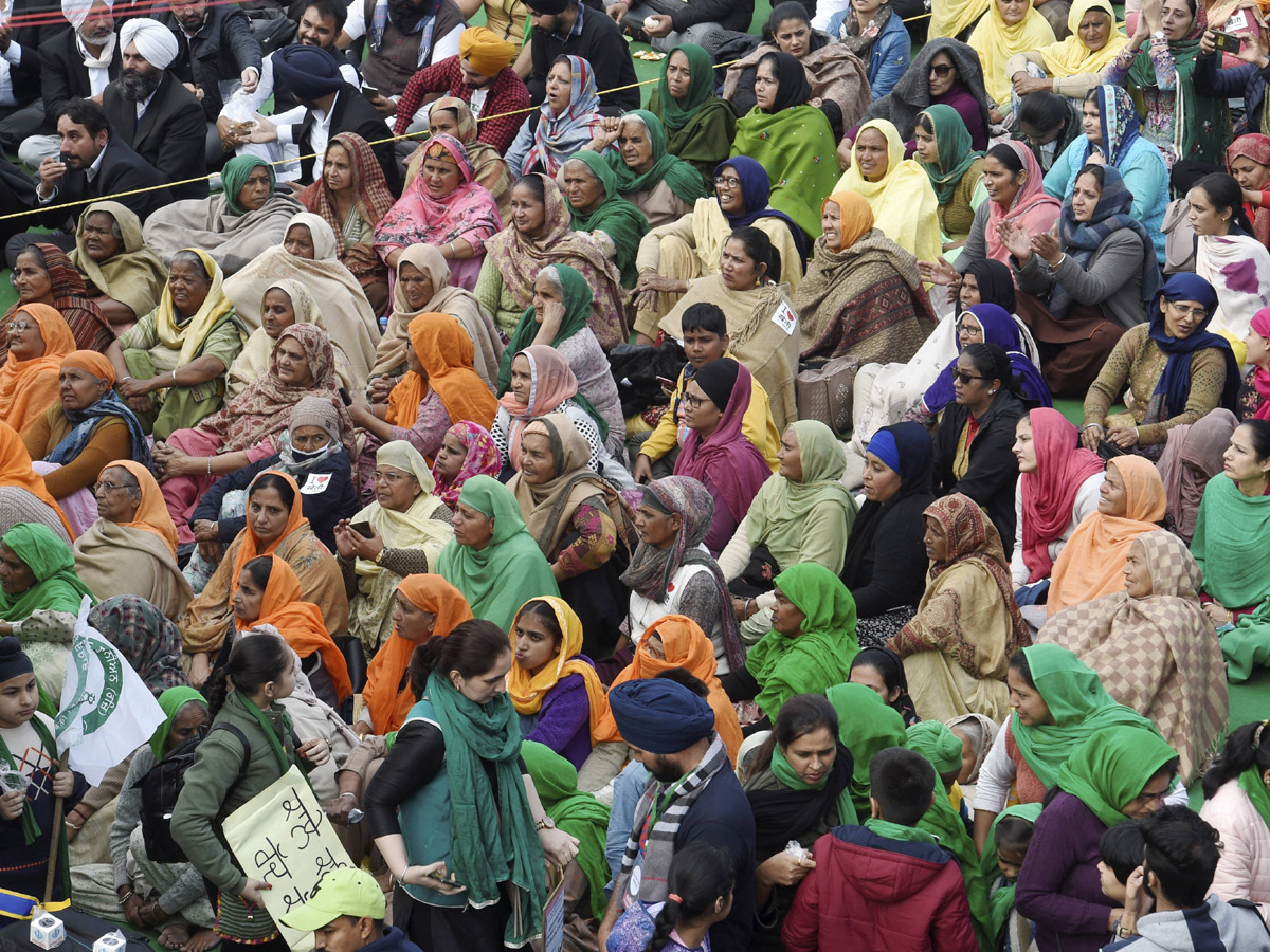 Farmers during their protest against the new farm laws - Sakshi34