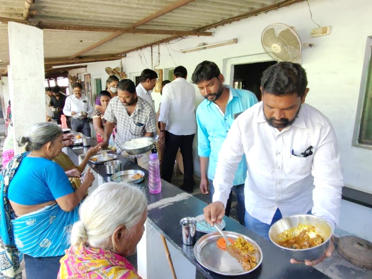 CM YS Jagan Mohan Reddy Birthday Celebrations In Andhra Pradesh - Sakshi57