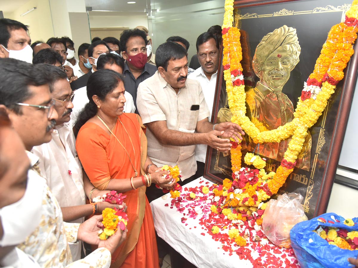 CM YS Jagan Mohan Reddy Birthday Celebrations In Andhra Pradesh - Sakshi32