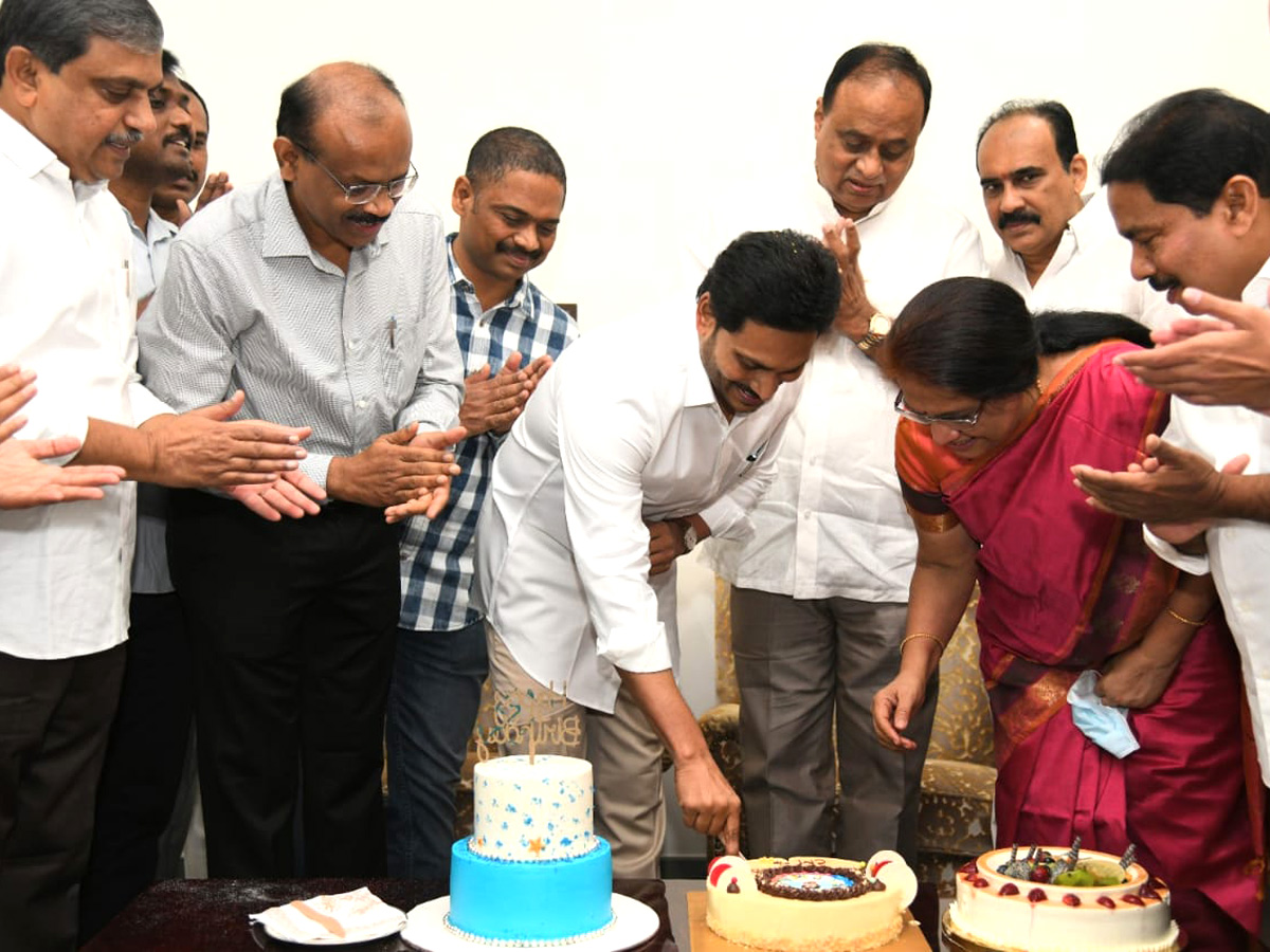 AP CM YS Jagan Mohan Reddy Birthday photos - Sakshi2