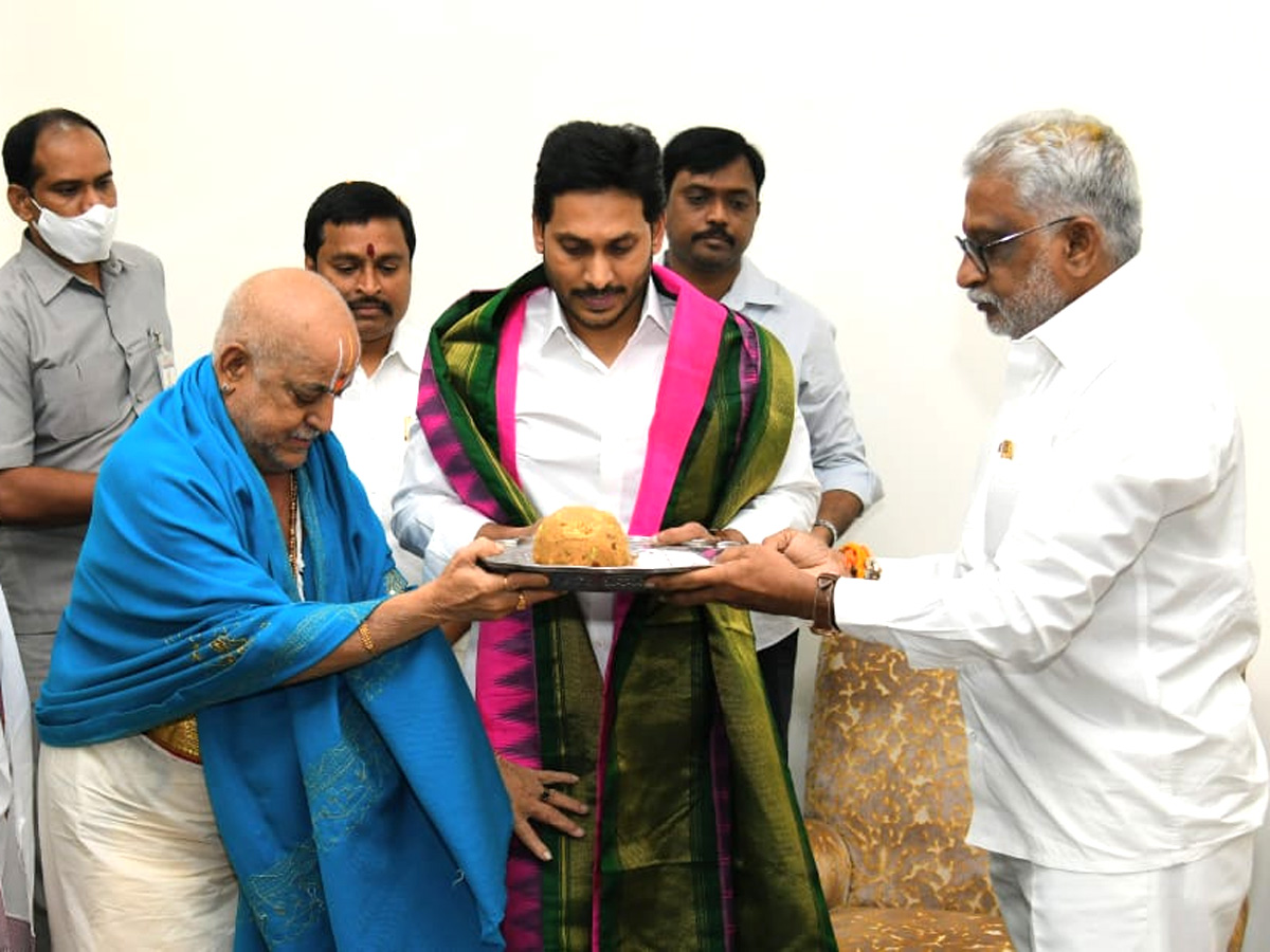 AP CM YS Jagan Mohan Reddy Birthday photos - Sakshi7