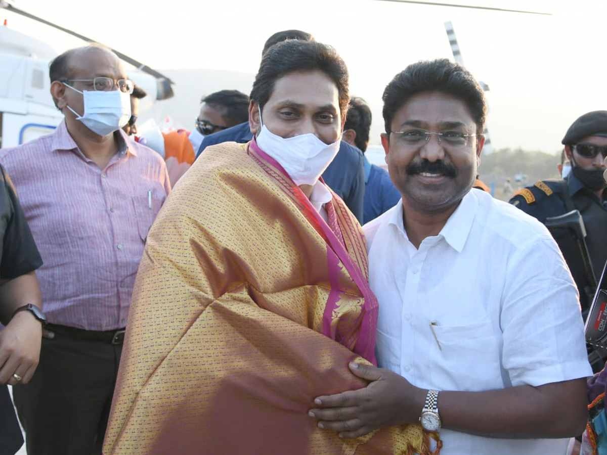 CM Jagan Kadapa Tour Photo Gallery - Sakshi1