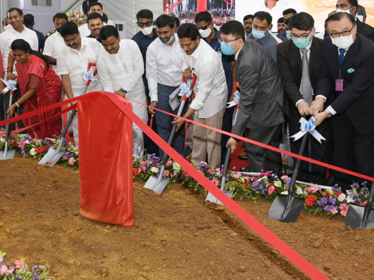 CM YS Jagan Laid Foundation Stone For Apache Leather Industrie YSR District - Sakshi9