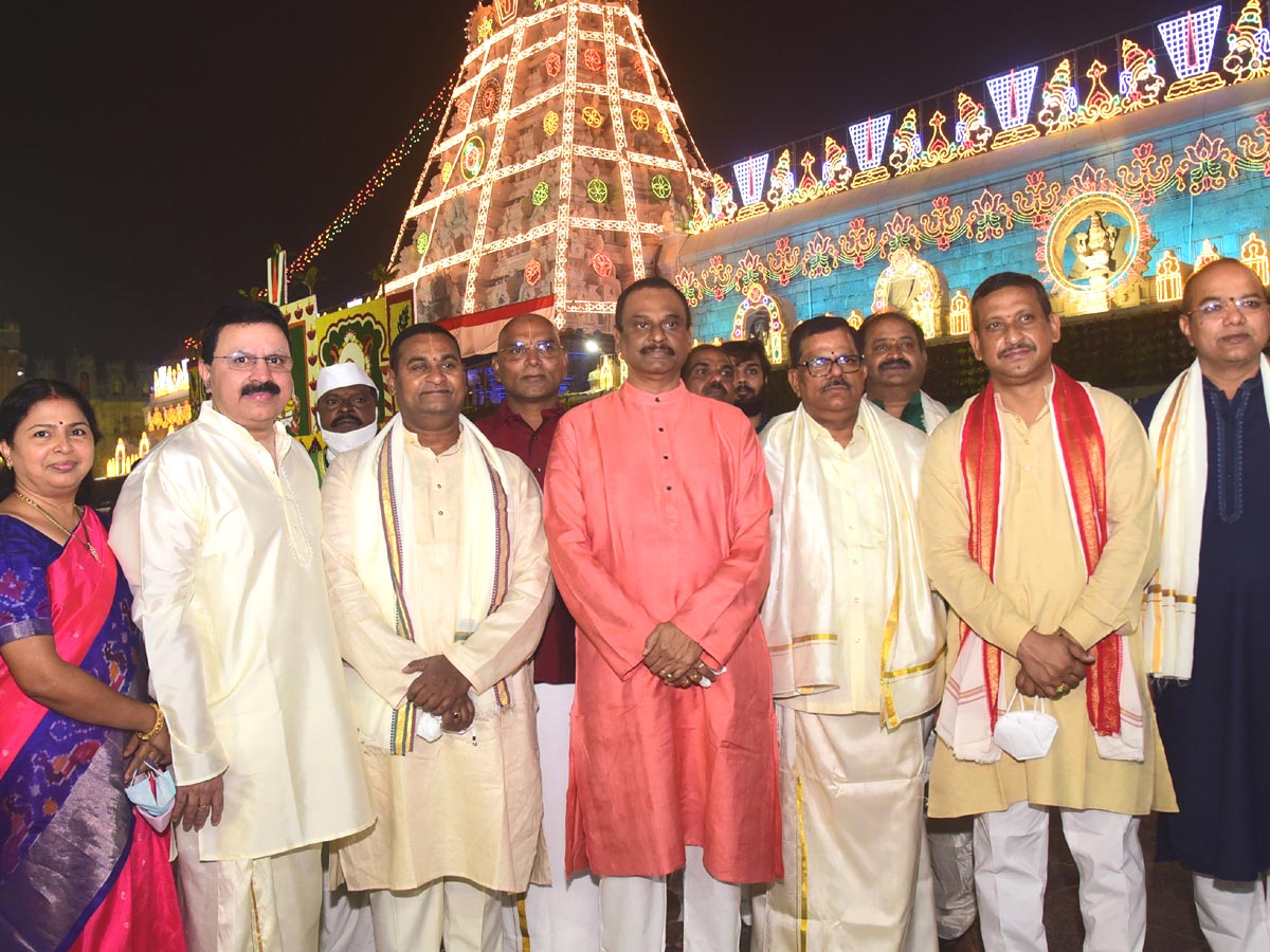 Tirumala VIP Darshan Photo Gallery - Sakshi17