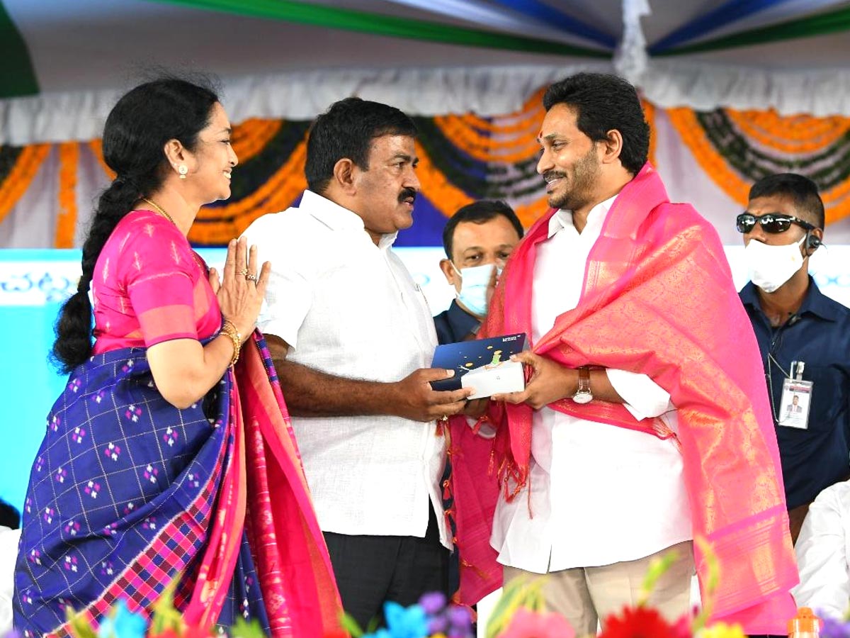 YS Jagan Mohan Reddy Lanch YSR Housing Scheme Photo Gallery - Sakshi18