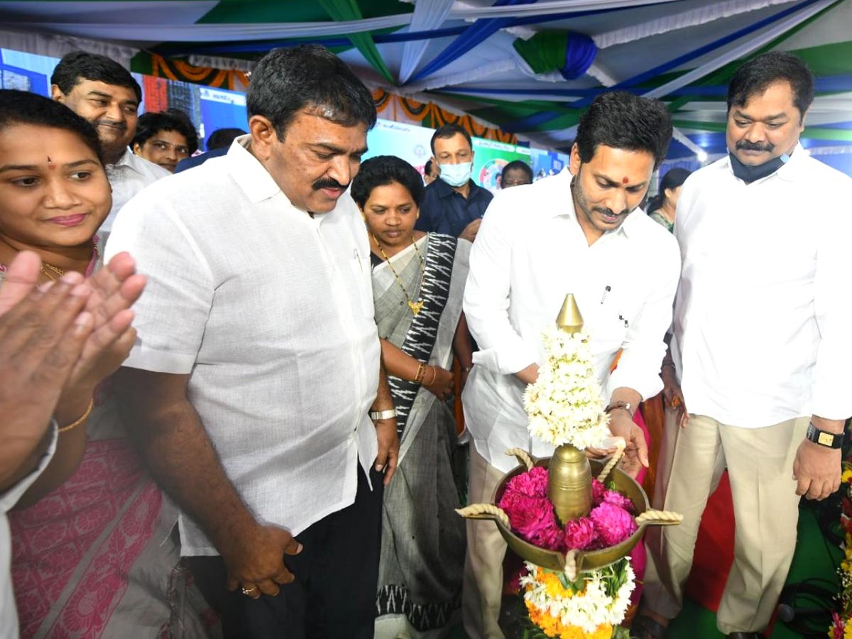 YS Jagan Mohan Reddy Lanch YSR Housing Scheme Photo Gallery - Sakshi21