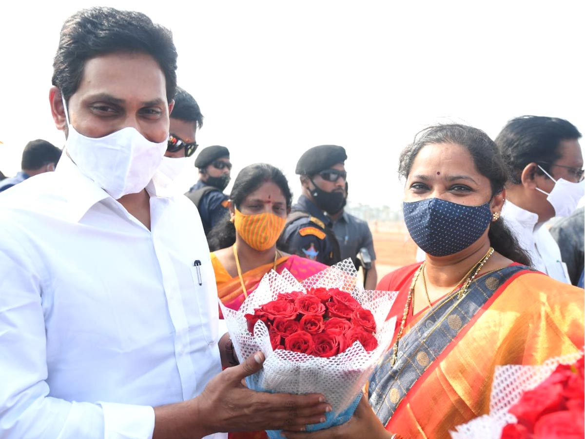 YS Jagan Mohan Reddy Lanch YSR Housing Scheme Photo Gallery - Sakshi33