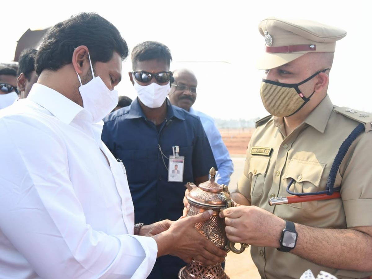 YS Jagan Mohan Reddy Lanch YSR Housing Scheme Photo Gallery - Sakshi38