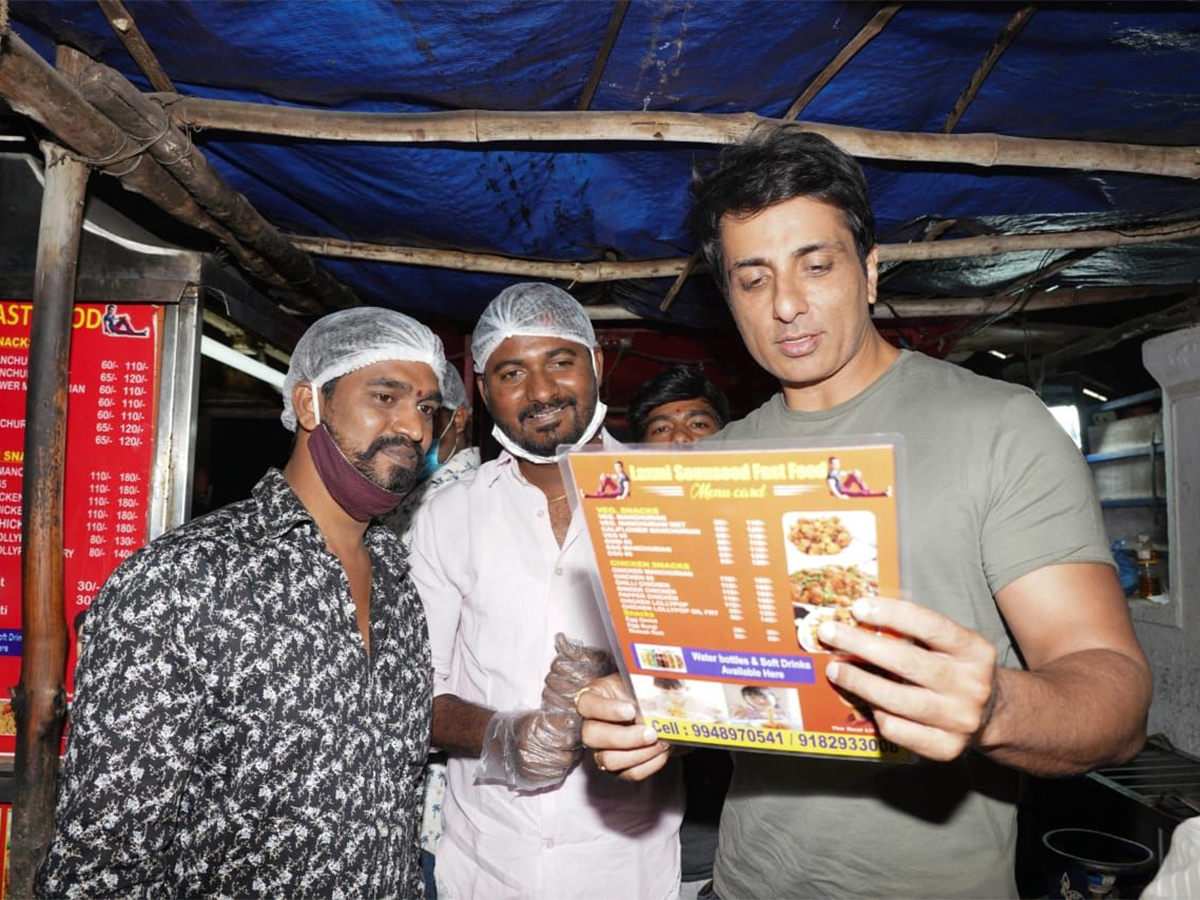 Sonu Sood Visits Fast Food Center Hyderabad - Sakshi2