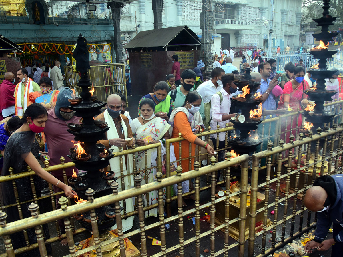 Srivari Chakrasnanam Grandly Held in Tirumala - Sakshi8