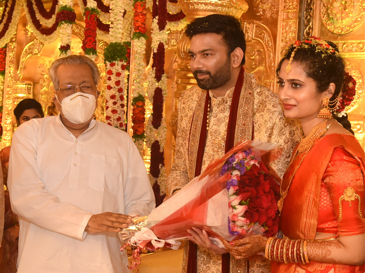 cm-ys-jagan-and-governor-attends-wedding - Sakshi10