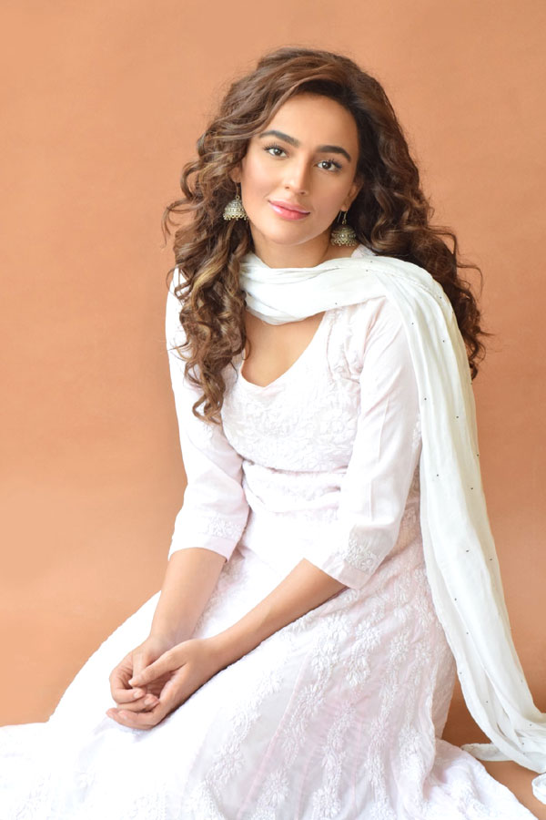 Heroine seerat kapoor latest photos Photo Gallery - Sakshi42