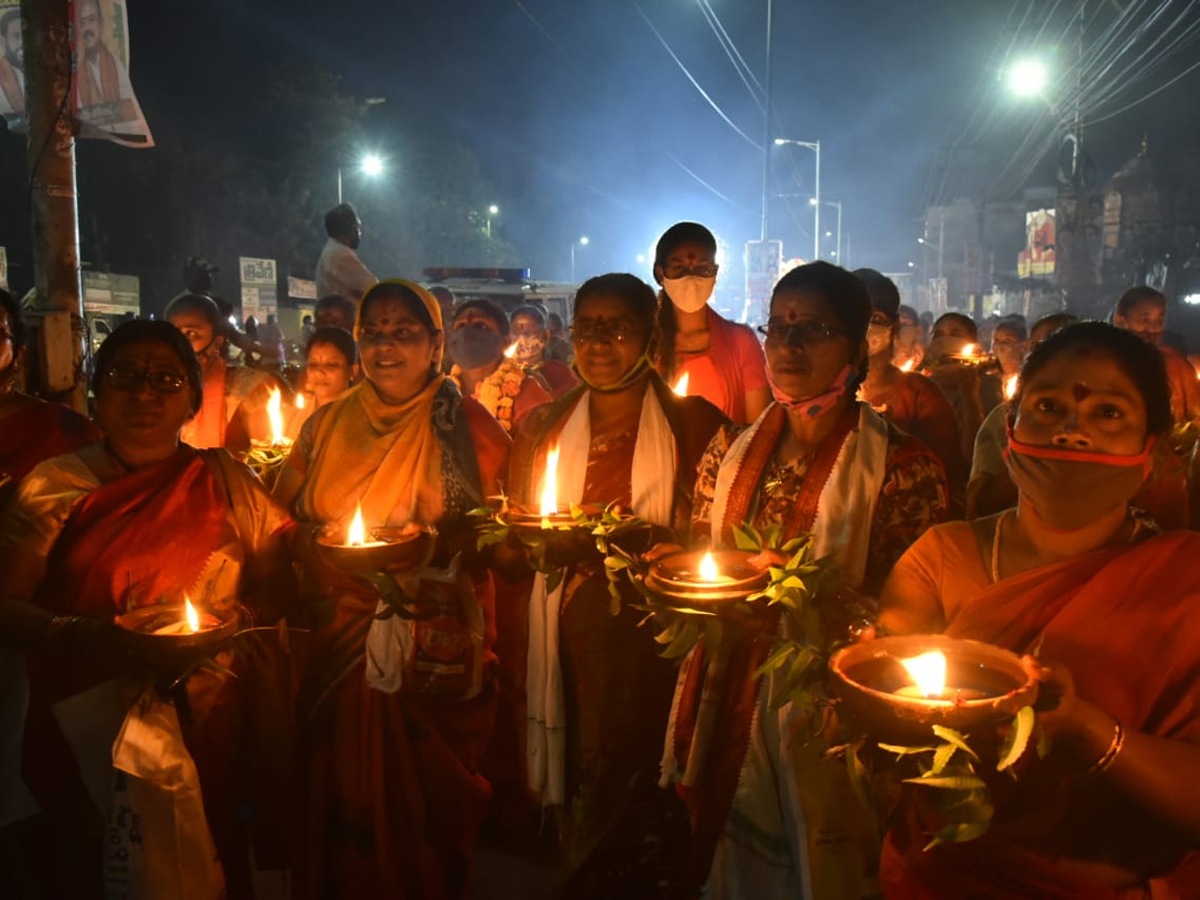 Kalasha Jyothi Mahotsavam in Vijayawada Photo Gallery - Sakshi11