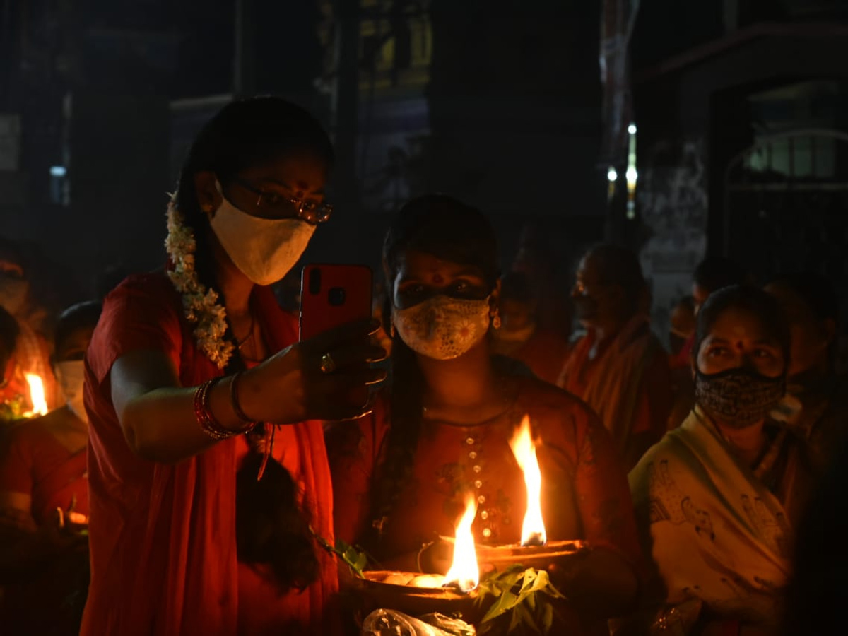 Kalasha Jyothi Mahotsavam in Vijayawada Photo Gallery - Sakshi12