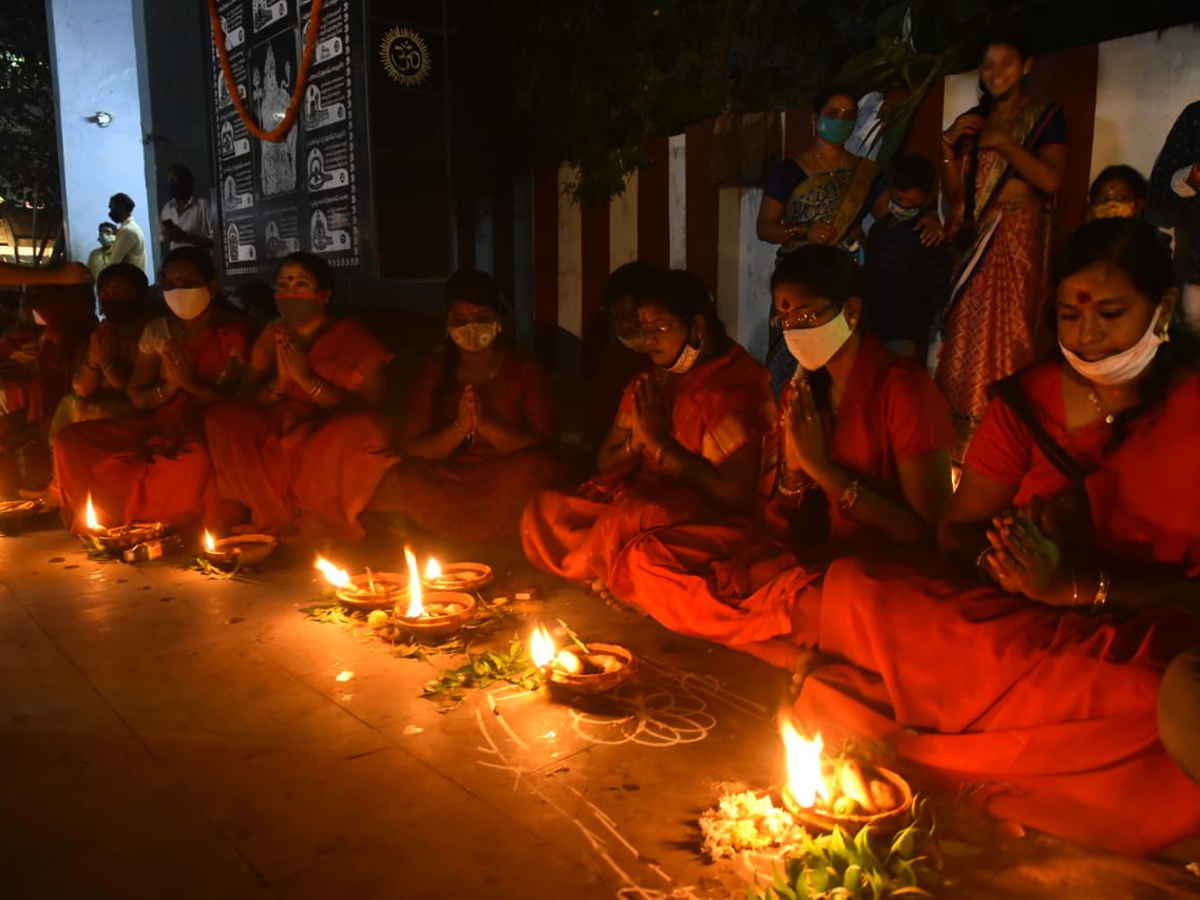 Kalasha Jyothi Mahotsavam in Vijayawada Photo Gallery - Sakshi3