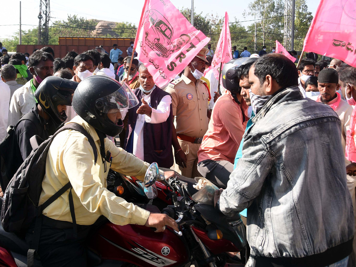 Bharat Bandh in ap and Telangana Photos - Sakshi61