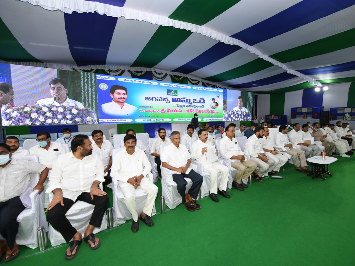 CM YS Jagan launched Second Phase of Amma Vodi Scheme PHoto Gallery - Sakshi13