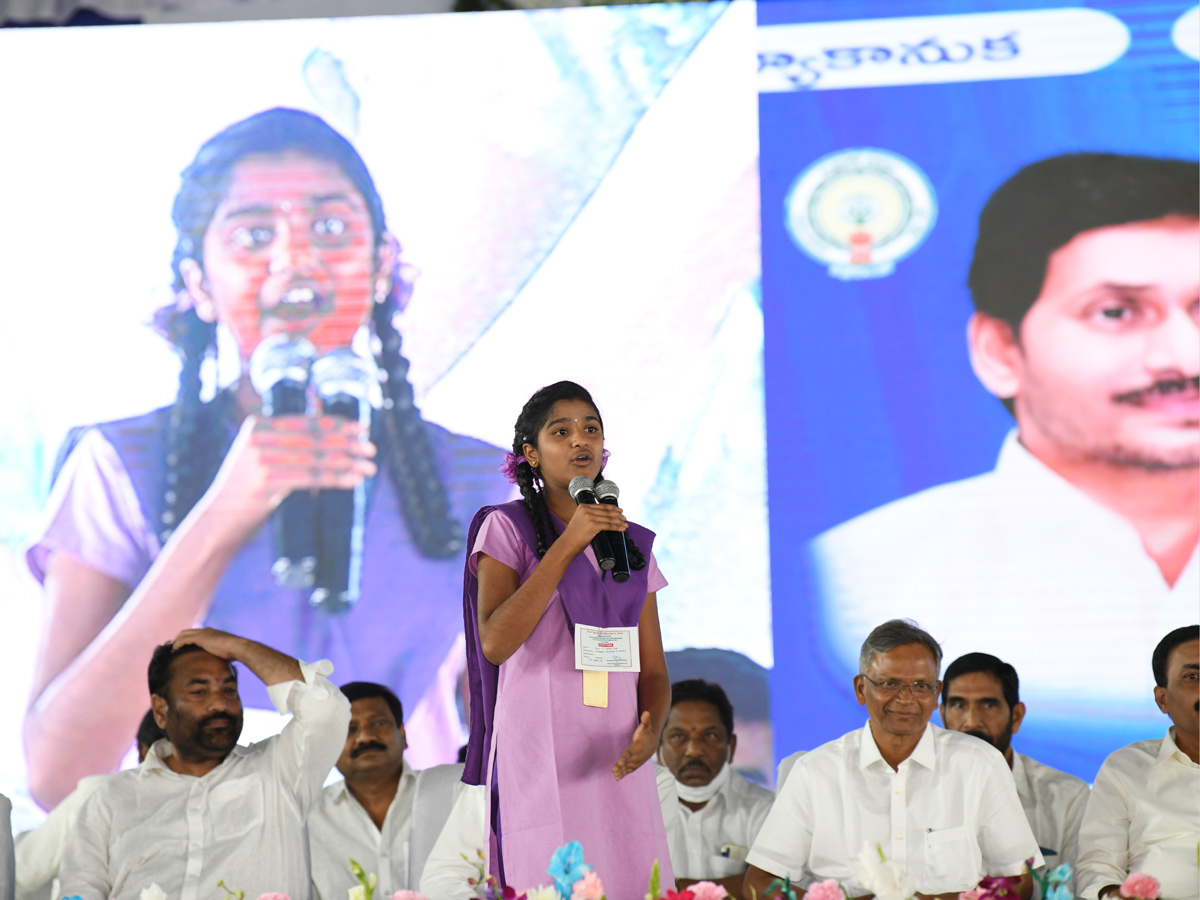 CM YS Jagan launched Second Phase of Amma Vodi Scheme PHoto Gallery - Sakshi10