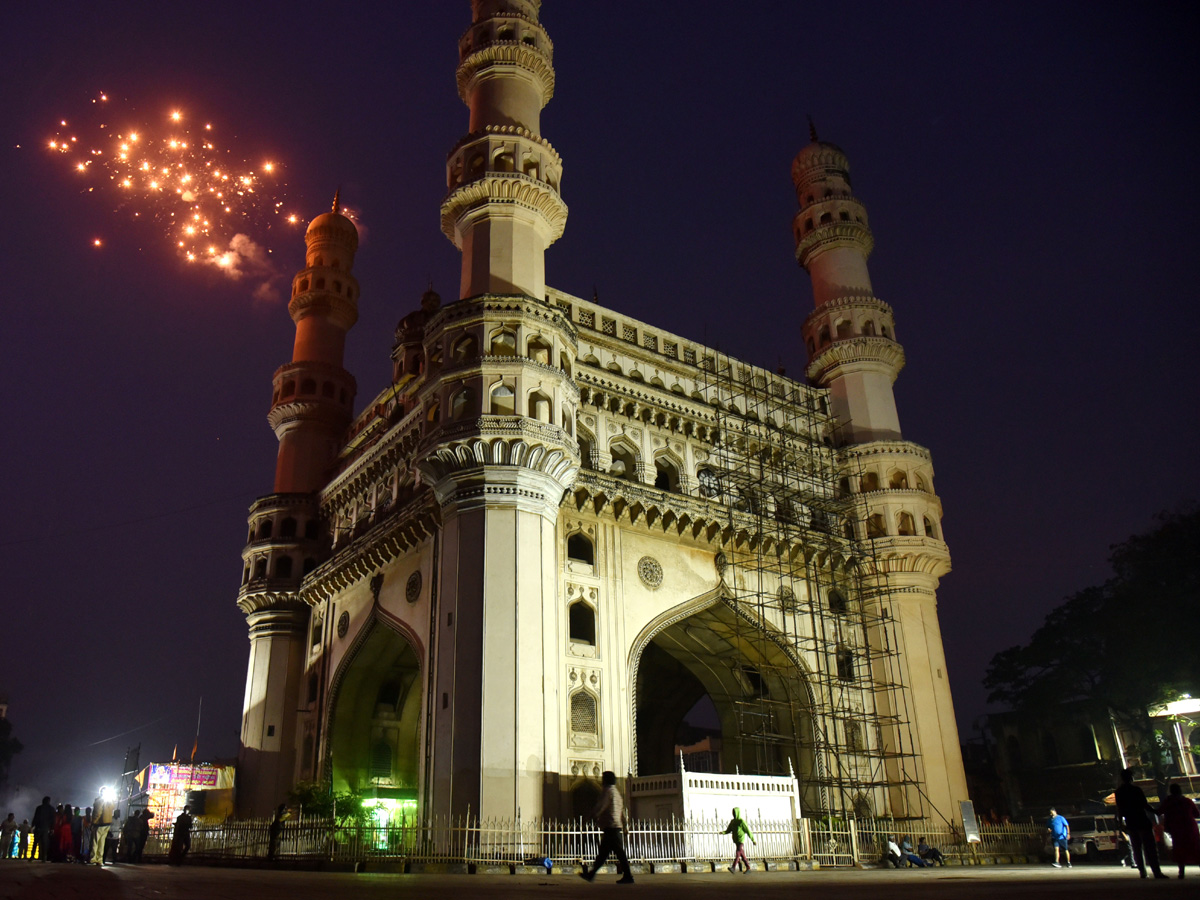 MLC Kavitha in Bhogi celebrations at Charminar in Hyd - Sakshi6