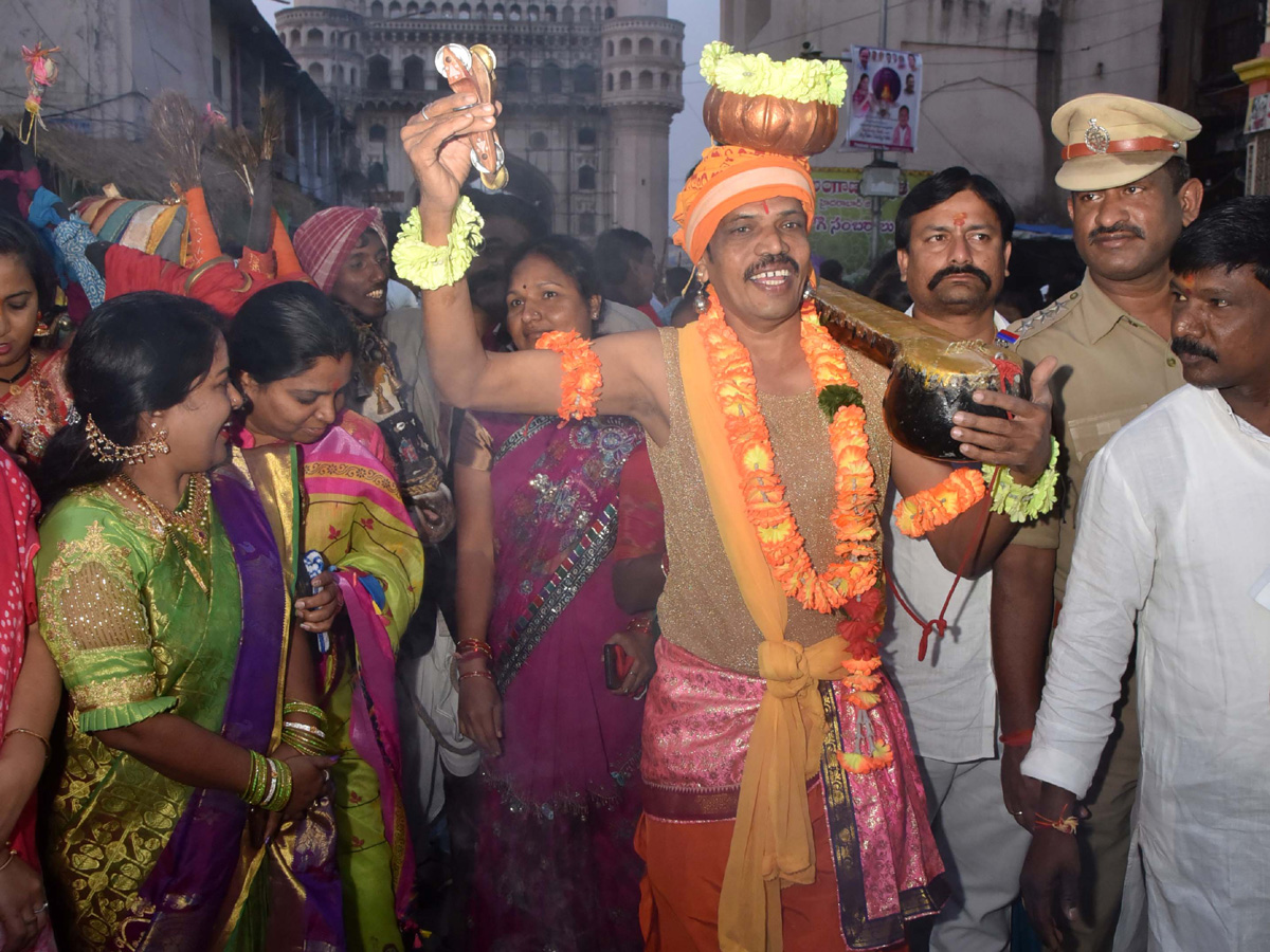 MLC Kavitha in Bhogi celebrations at Charminar in Hyd - Sakshi12