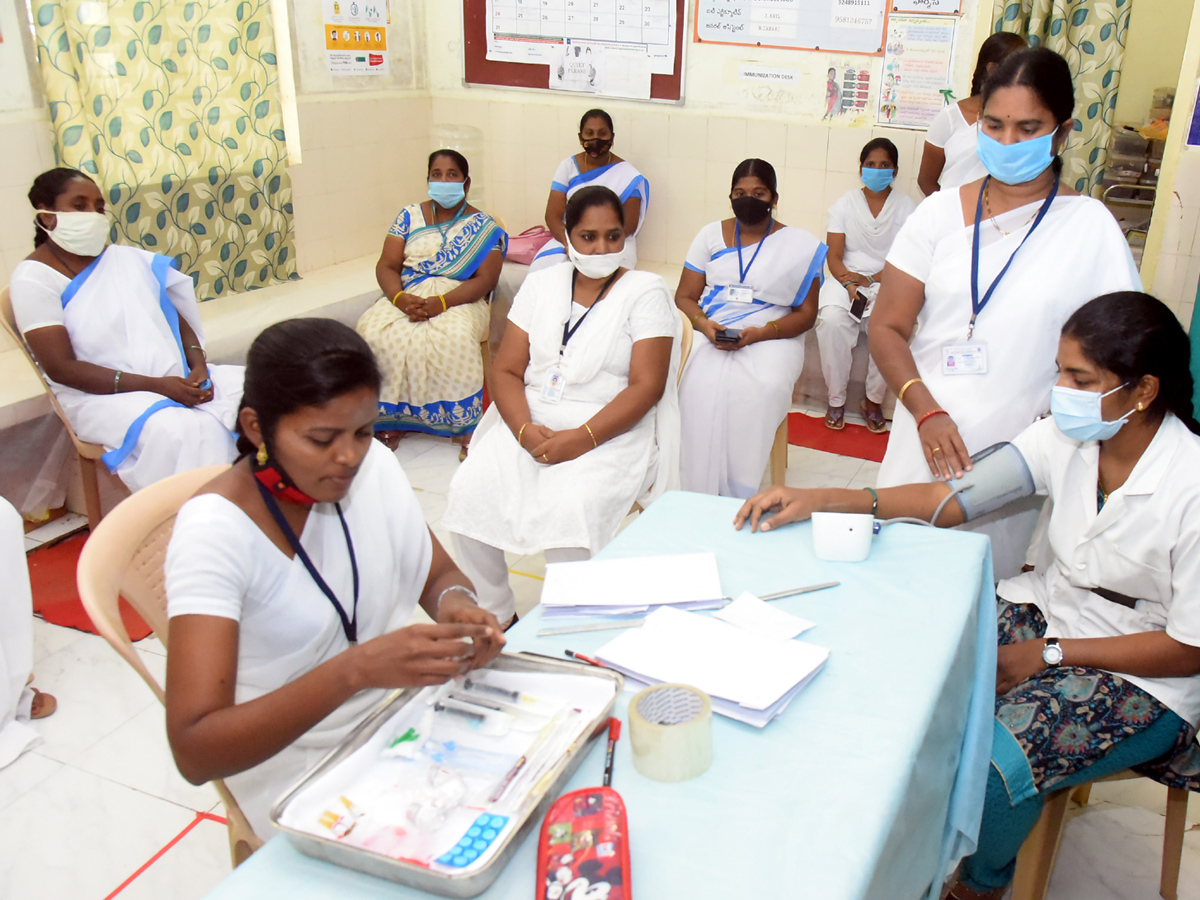 COVID vaccination drive action plan in Telugu states Photo Gallery - Sakshi23