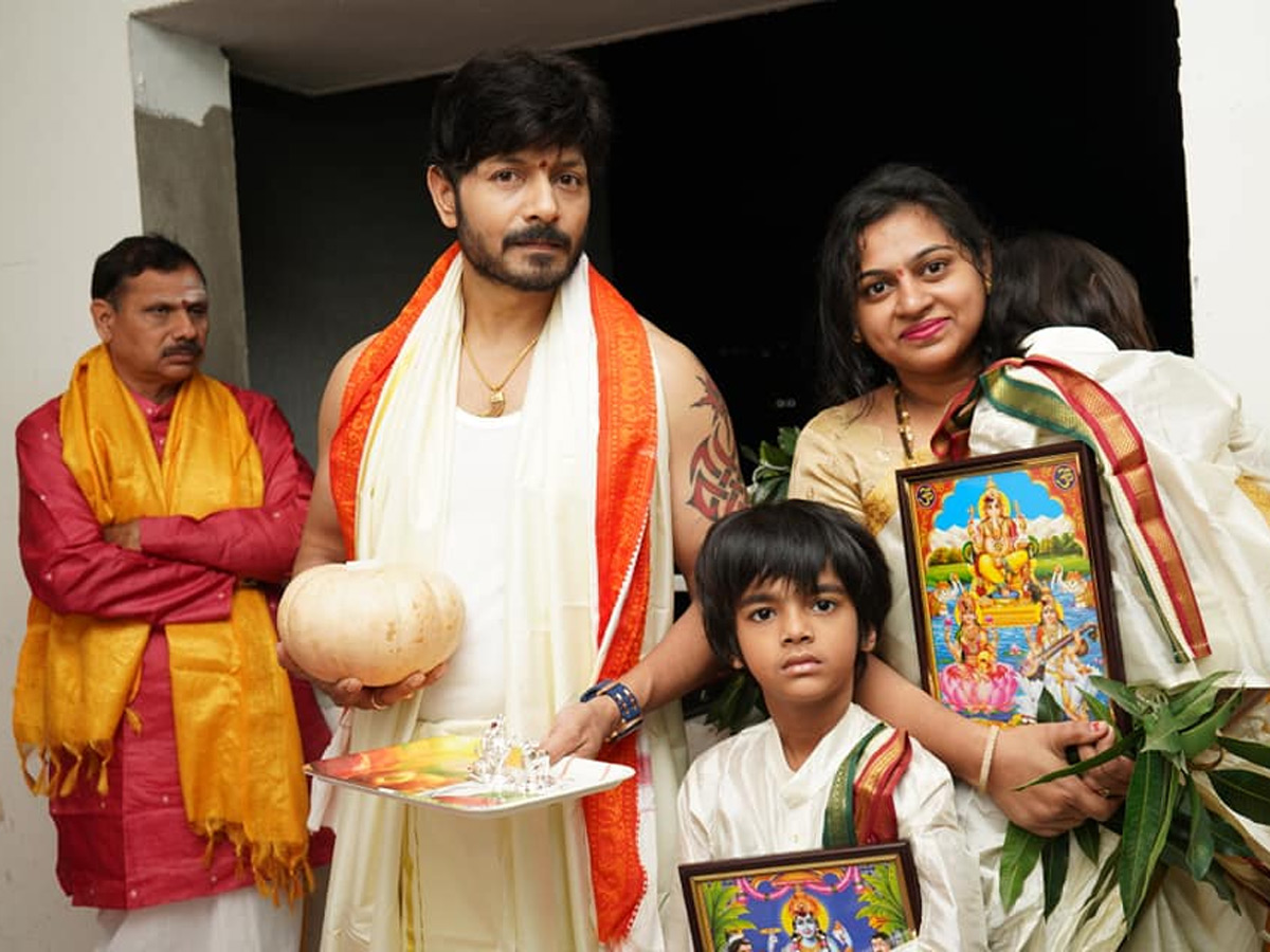 Big Boss winner Kaushal Manda house warming function Photo Gallery - Sakshi1