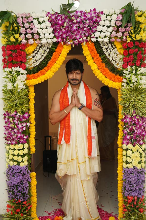 Big Boss winner Kaushal Manda house warming function Photo Gallery - Sakshi13