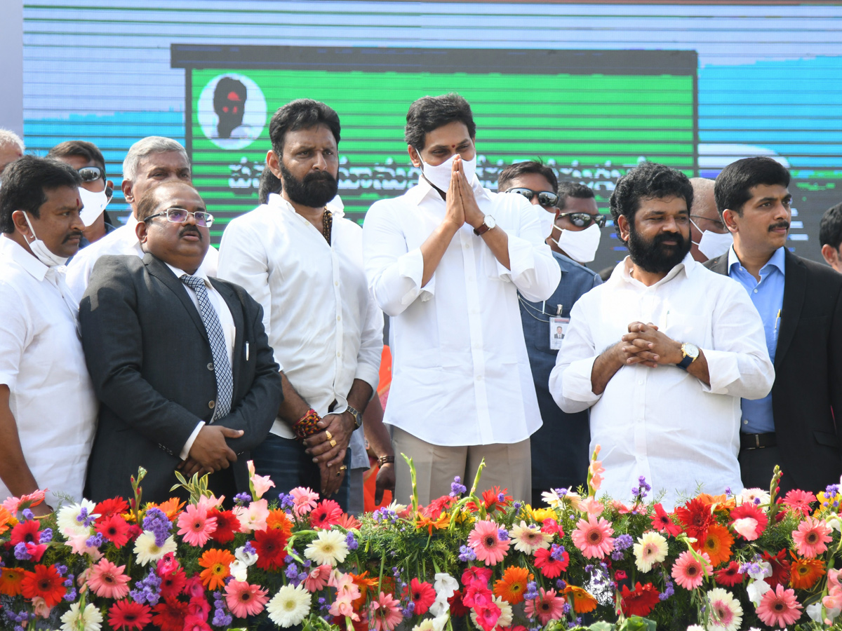 CM YS Jagan To Launch Ration Door Delivery Vehicles  - Sakshi7