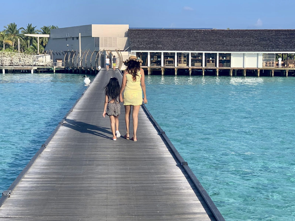 Manchu Family Enjoying Vacation In Maldives Photo Gallery - Sakshi7