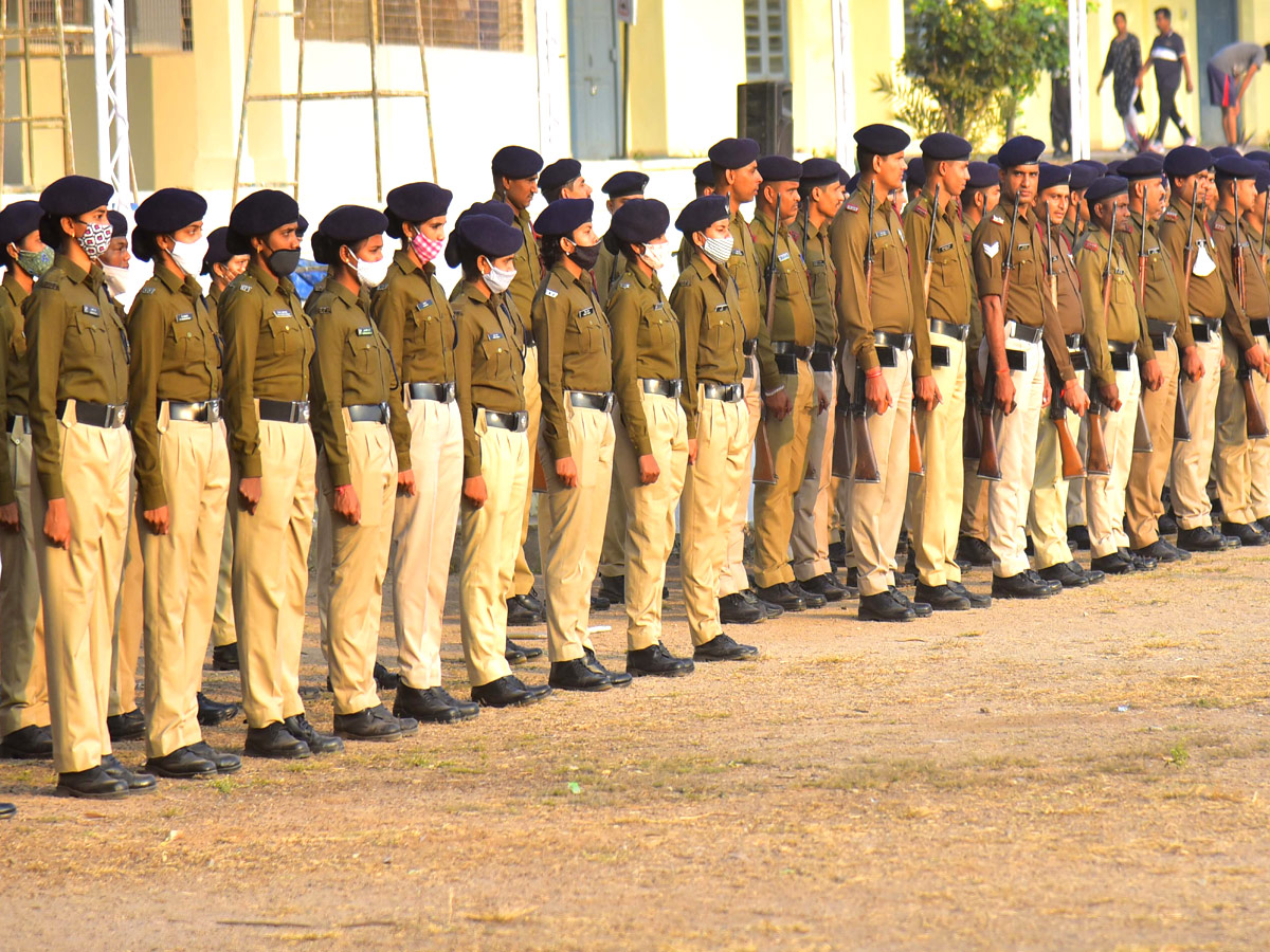 Railway police conducting rehearsals at the railway ground in Secunderabad on the occasion of Republic Day. - Sakshi7