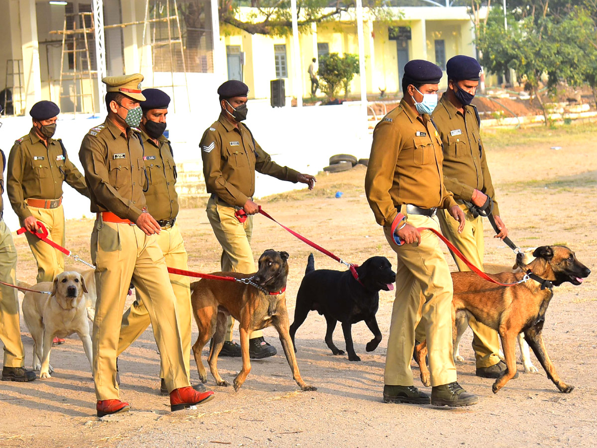 Railway police conducting rehearsals at the railway ground in Secunderabad on the occasion of Republic Day. - Sakshi9